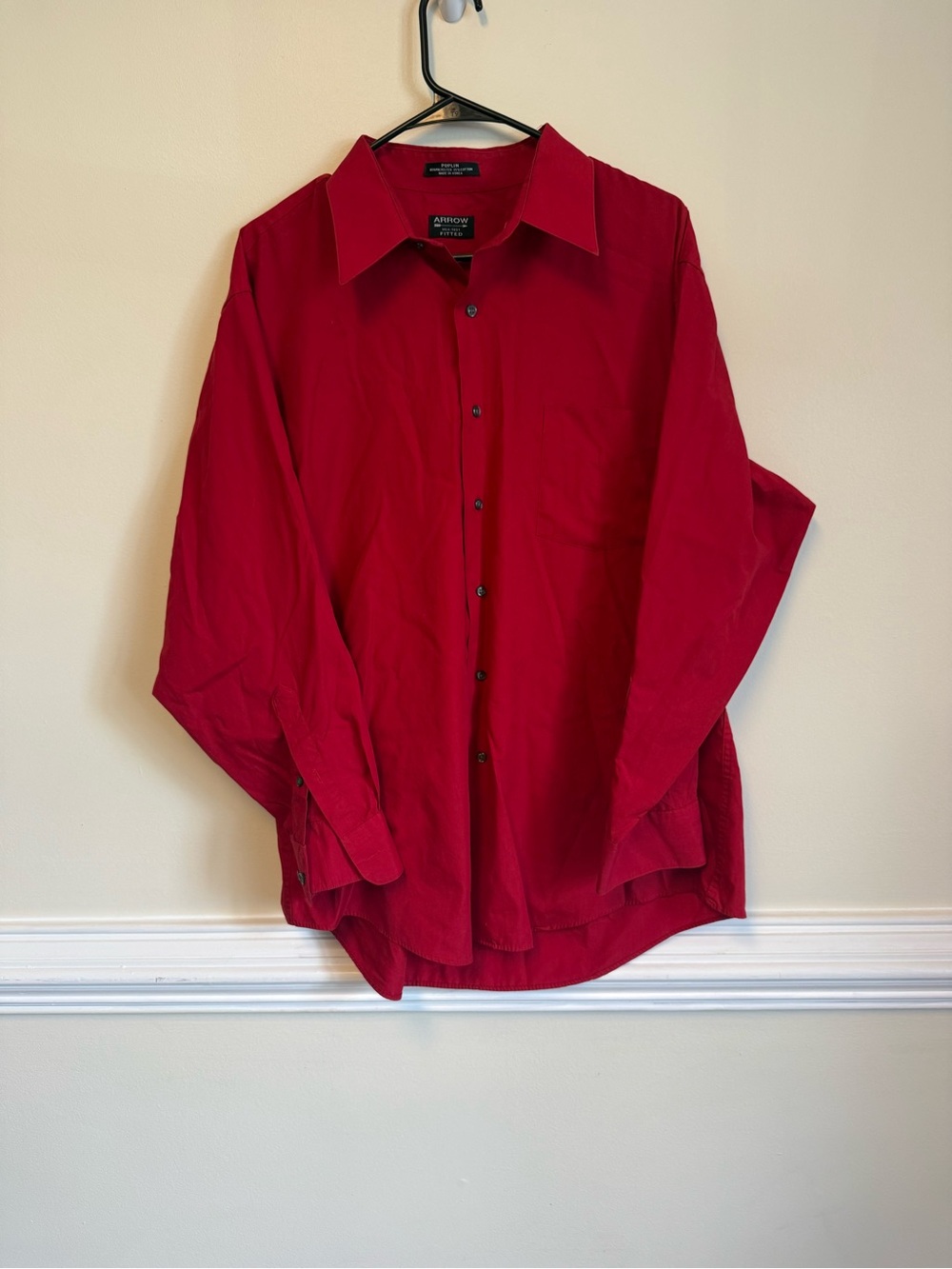Arrow Men's Bright Red Long-Sleeve Button-Up Shirt